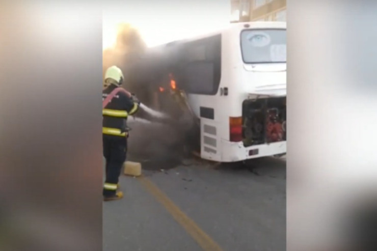 Bakıda marşrut avtobusunda YANĞIN - VİDEO 