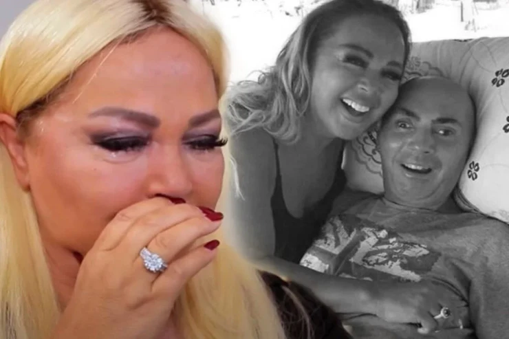 22 gün öncə oğlu ölən müğənni  konsert verdi