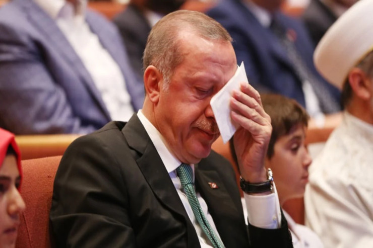 Ərdoğanı ağladan şerin müəllifi saxlanıldı 
