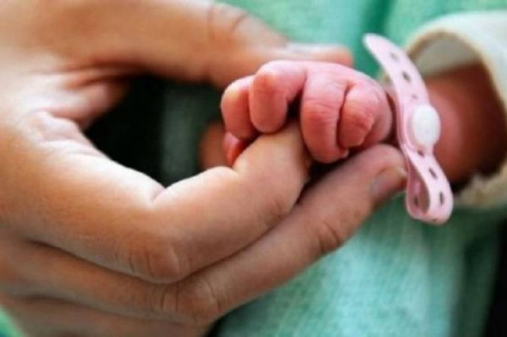 Azərbaycanda FACİƏ: ana və körpəsi  doğuş zamanı öldü