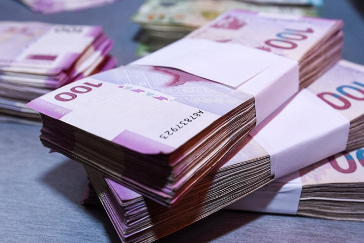 Bakıda evdən 35 min manat  oğurlandı