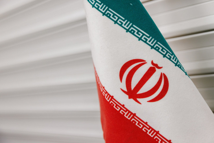 İran Suriyadan QAÇIR 