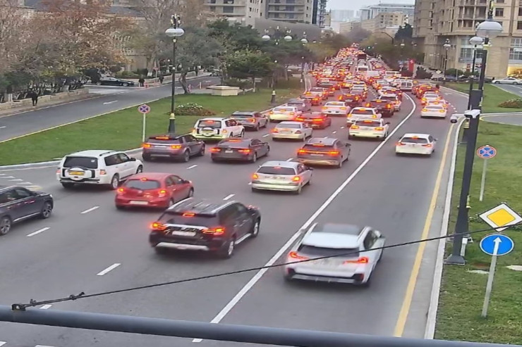 Bakıda bu yollarda sıxlıq var - SİYAHI 