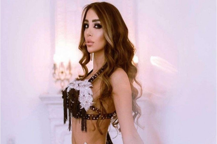 Məşhur rəqqasənin adından dələduzluq  edildi