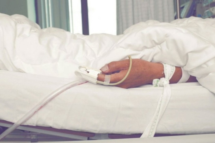 Beyləqanda avtomobilin vurduğu piyada Bakıda öldü 