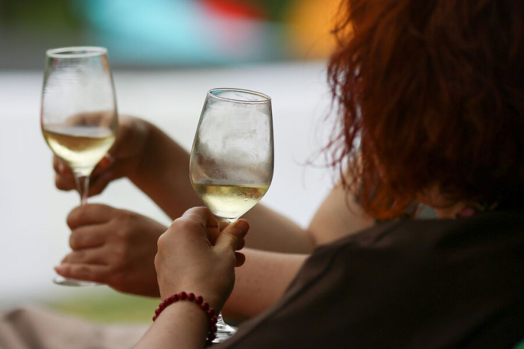 Narkoloq ən təhlükəli içki  növünü açıqladı