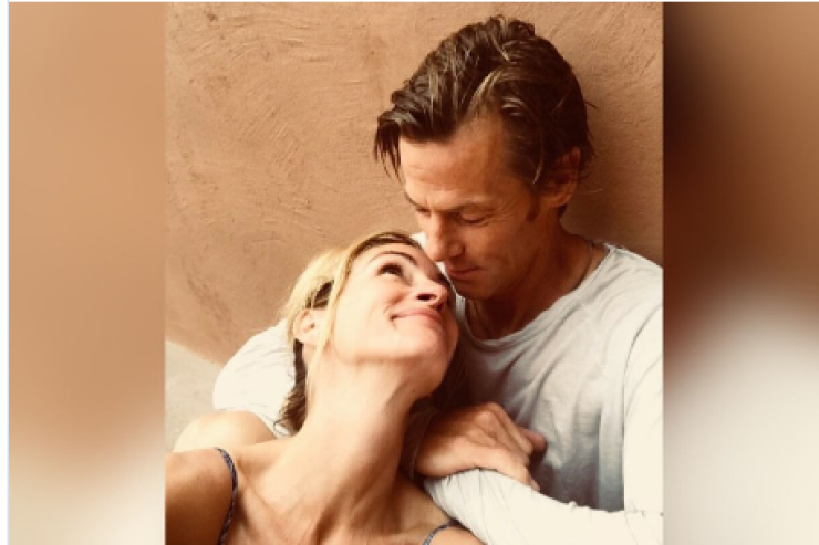 Ərinin yubileyində  nadir fotosunu   yaydı