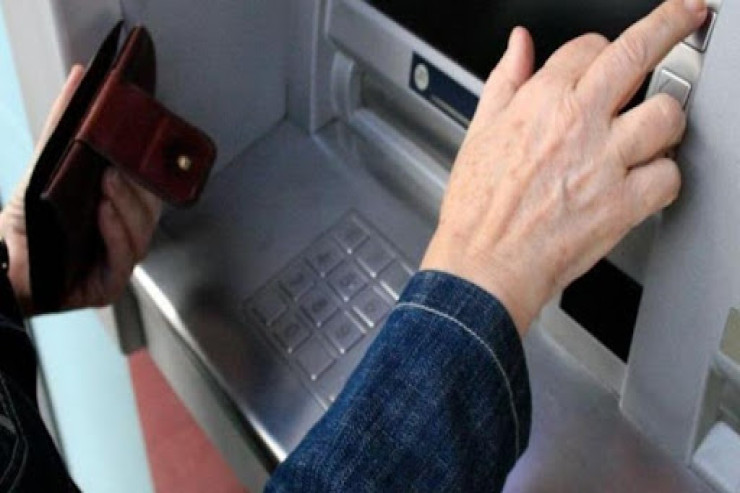 Əmək pensiyaları artırıldı