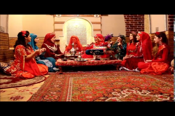 Qırmızı günün  qara mahnısı   - Xınayaxdıda oxunan  məşhur türkünün   hekayəsi