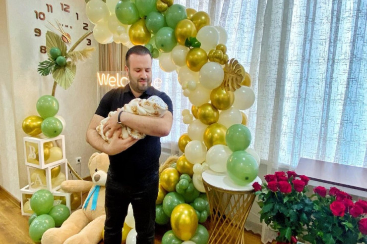Müğənni Elnur Məmmədov ikinci dəfə ata oldu