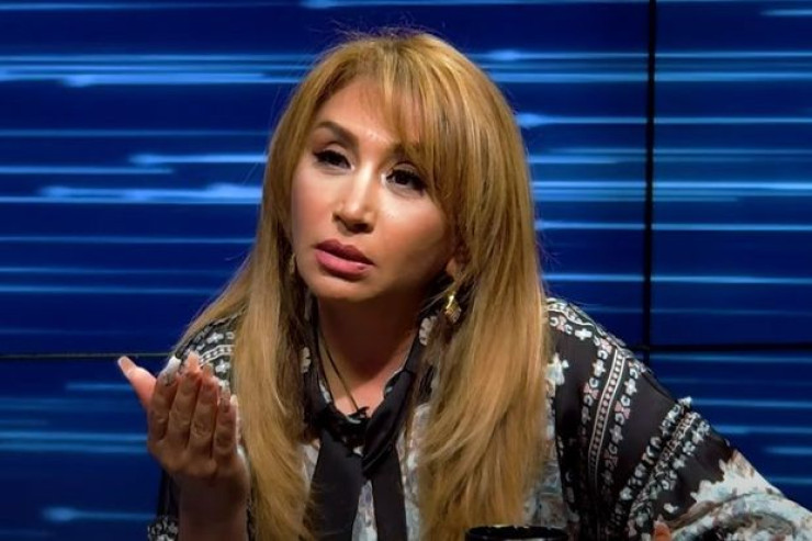 “Mən beləyəm, sizin kimi  ev dağıdım?”  - Elnarə Abdullayeva