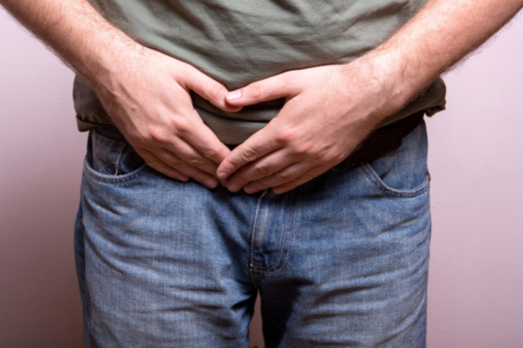 Yeni il gecəsi cinsi əlaqə istəyən keçmiş ərini qasığından BIÇAQLADI 