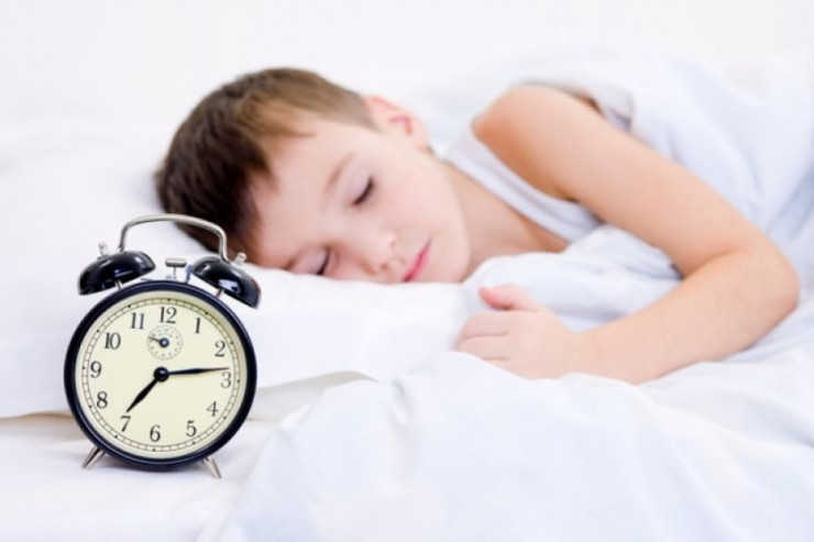 Sağlam yuxu rejimi uşaqların öyrənmə qabiliyyətini artırır