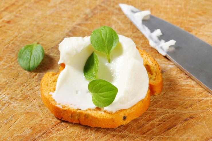 Əridilmiş  pendir   zərərlidir? – Həkimdən CAVAB 