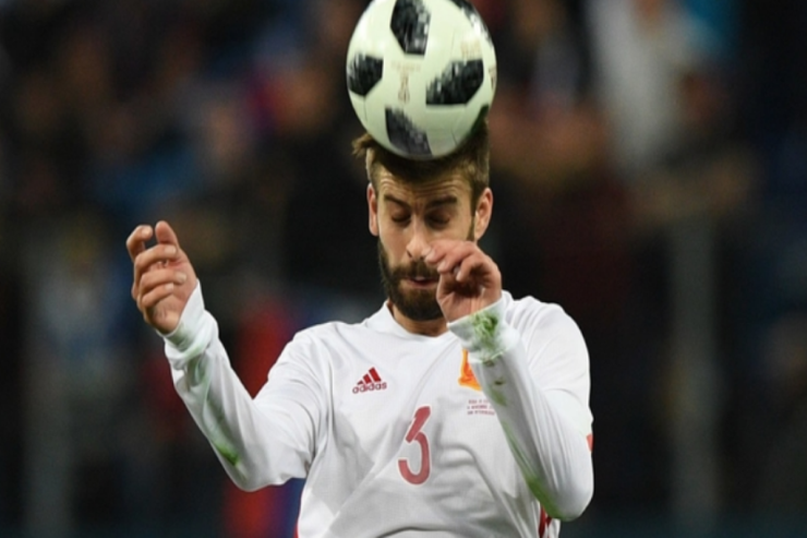 Futbola  qayıtdığını   elan etdi