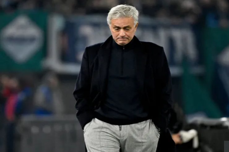 Mourinyo bu klubda  işləməyə   maraqlıdır