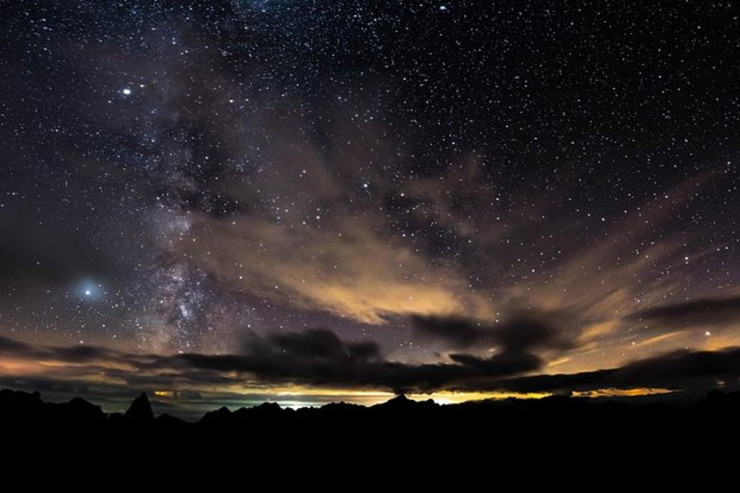 Qara dəlik tərəfindən məhv edilən yeni ulduz kəşf edilib