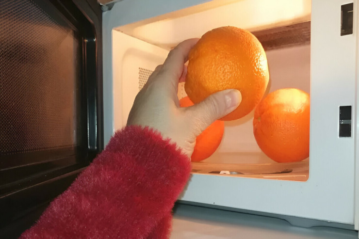 Portağalı mikrodalğalı sobaya  qoyun – Faydalı məsləhət