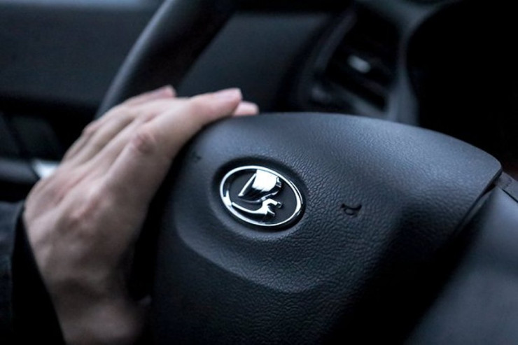 "Lada" taksi üçün  sərfəli avtomobil istehsal edəcək