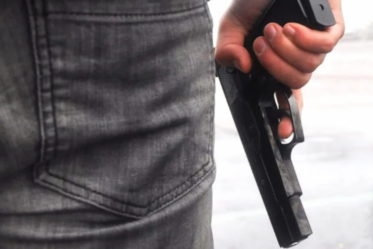 Boşanmaq istəyən arvadını öldürdü