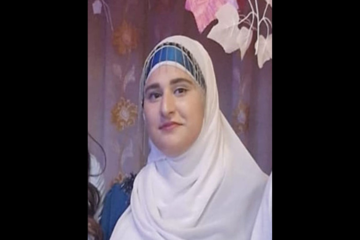 18 yaşlı bu qızı görənlər təcili zəng eləsin