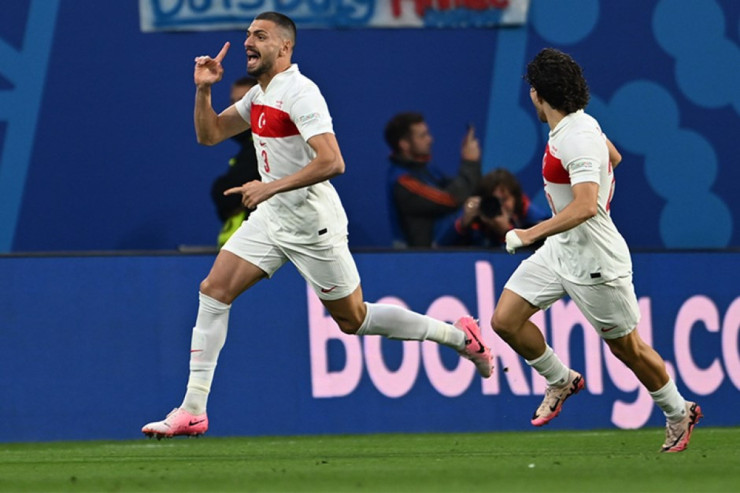 Türkiyə millisinin daha bir üzvü Avstriya ilə matçda UĞUR QAZANDI 