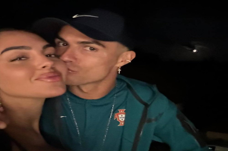 Ronaldonun sevgilisi futbolçuların həyat yoldaşları arasında ən yaxşısı   oldu: Cazibədar Corcinanın FOTOLARI 