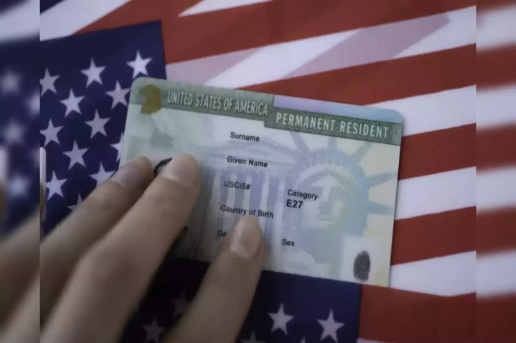 Əməkdar artist  “Green Card” uddu - Ölkədən  gedir? 