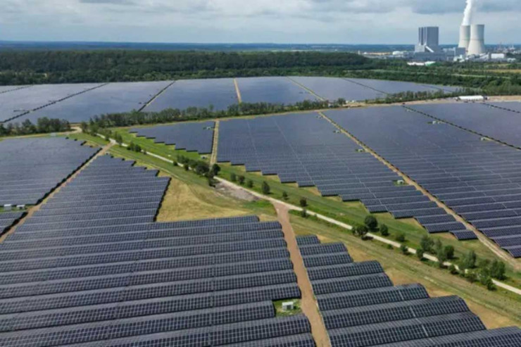 Avropanın ən böyük günəş elektrik stansiyası istifadəyə verildi