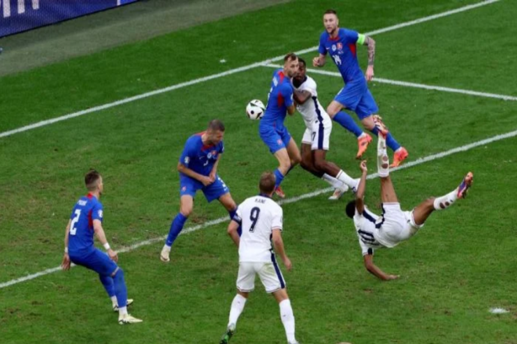 “Qızıl top”un  favoritləri   açıqlandı – SİYAHI 