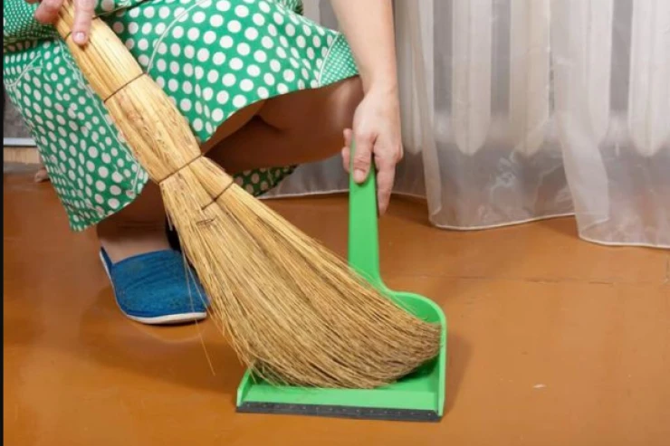 Döşəməni  süpürgə ilə   süpürmək olmaz – SƏBƏB  
