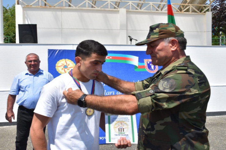 FHN-in qurumları arasında çempionata yekun vurulub