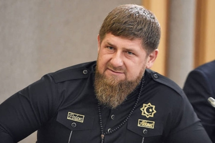 Kadırov ona heykəl qoymaq təklifinə  cavab verdi