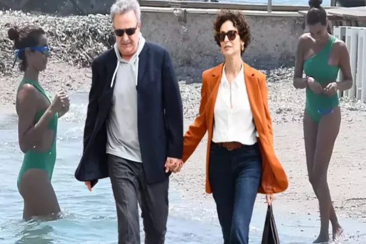 50 yaşlı məşhurun ÇİMƏRLİK FOTOLARI  – Hamı heyran oldu