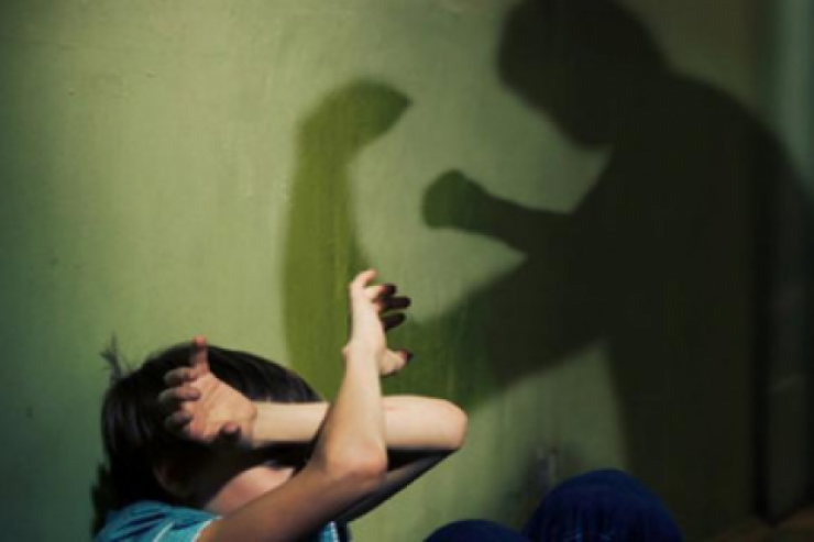 Arvadı ilə dalaşan kişi oğlunu vurub öldürdü 