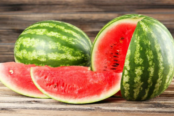 İbn Sinanın “can dərmanı” adlandırdığı qarpızın 1001 faydası 