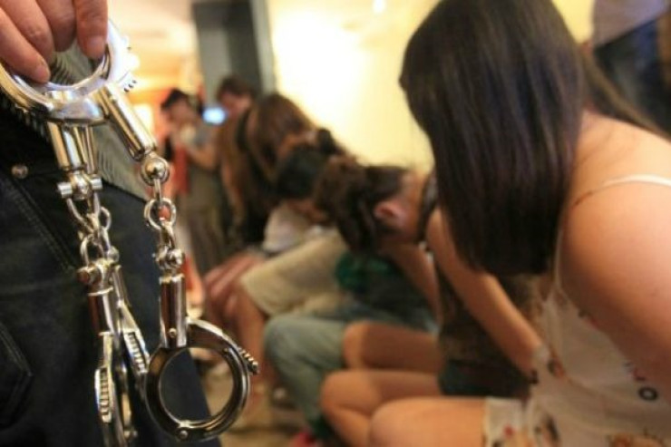 Türkiyədə fahişəliyə məcbur edilən  azərbaycanlı qadınlar TUTULDU