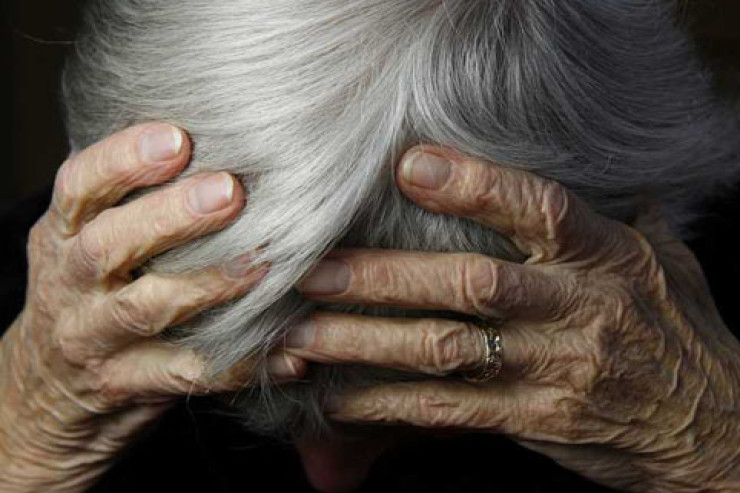 Bakıda 87 yaşlı qadının pulunu əlindən aldılar 