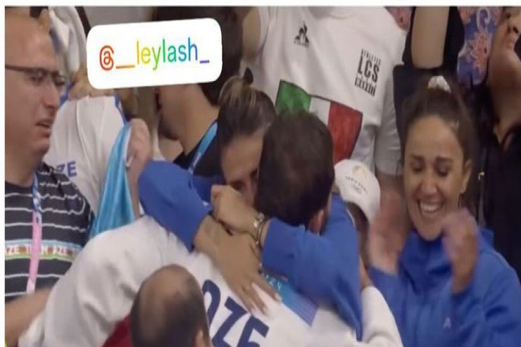 Hidayət Heydərovun gündəm olan fotosundakı qadın kimdir? 