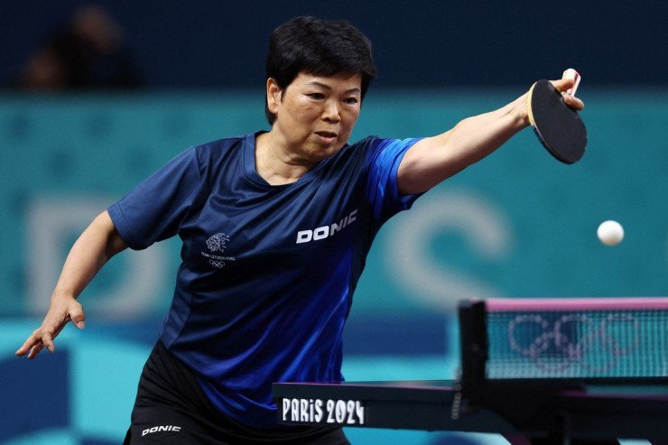 61 yaşlı idmançı Paris Olimpiya Oyunlarında rekord qırdı 