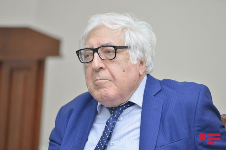 “Hekayəmi mötəbər adamlar sevir, qalanları bəyənməsə də olar” – Anar 