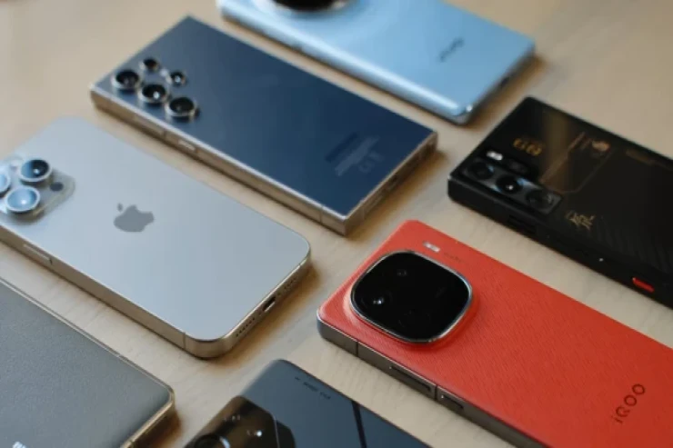 Bu yayın ən populyar  5 smartfonu