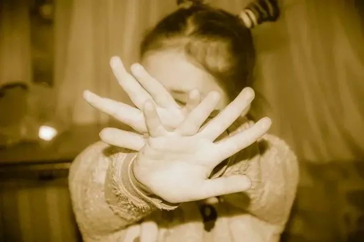 Uşaqlar və valideynlər arasında münasibətlərin pisləşməsinin  SƏBƏBLƏRİ