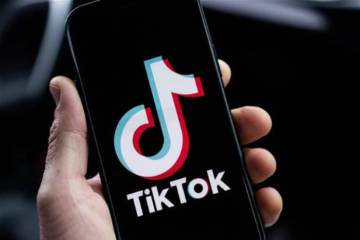 “Tik-Tok”da dələduzluq edən gəncin digər əməlləri də ortaya çıxdı