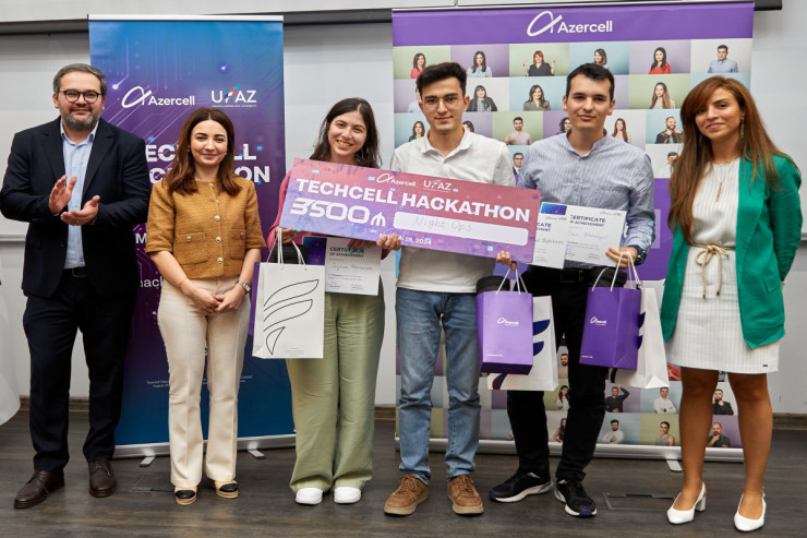 "Azercell"in dəstəyi ilə keçirilən “Techcell” hakatonu başa çatıb