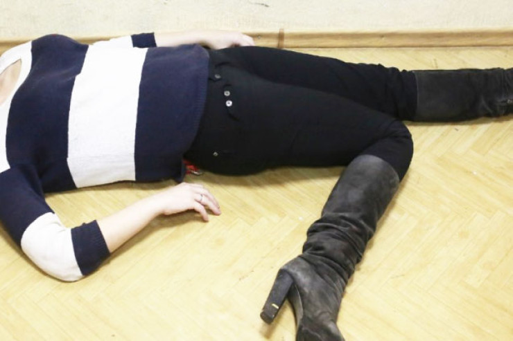 4 saat içərisində iki bacının meyiti tapıldı 