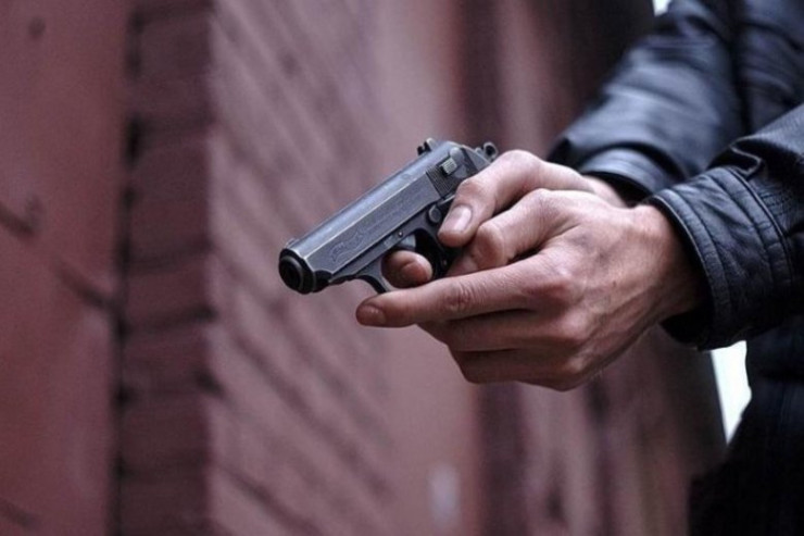 İstədiyi mahnı oxunmadı, 3 nəfəri GÜLLƏLƏDİ 