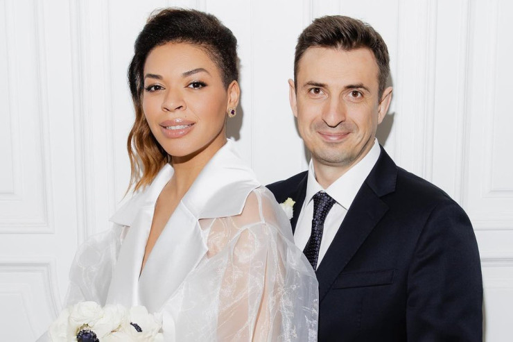 Dünya çempionu  aktyora   ərə getdi -FOTOLENT 