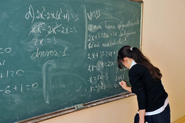 Bakıda məktəbli qız  qəfil öldü