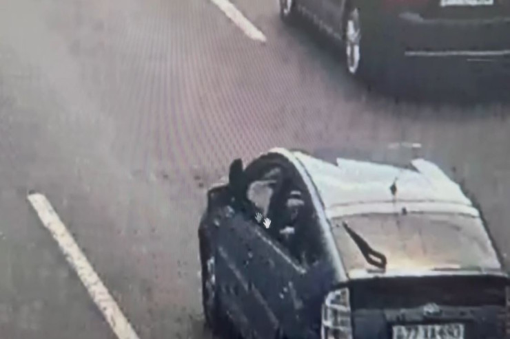 Narkotik çəkib ayağını çölə çıxaran sürücü həbs olundu - VİDEO 